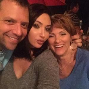 Meet your Posher, Pat